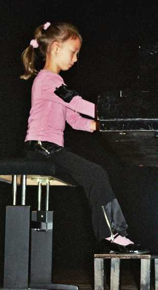 Alexandra_11x1.jpg